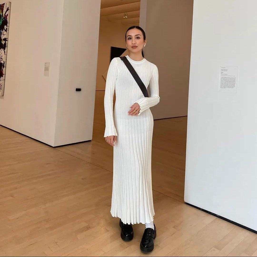 Klassisches lockeres Strickkleid für Damen