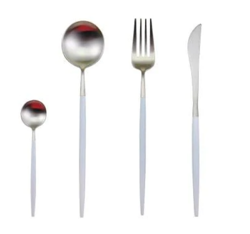 24-teiliges Besteckset für Elegante Anlässe mit Gold-Akzenten 12