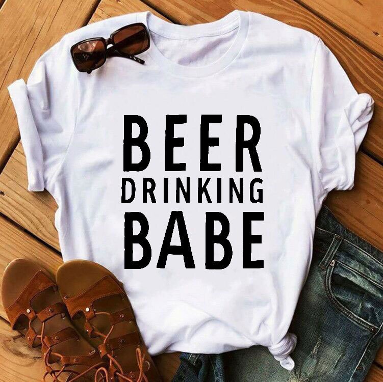 Bier Trinkendes Babe Tee