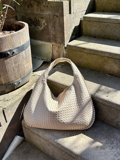 Damen Handtasche Geräumig und Stilvoll für Alltag und Reisen 9