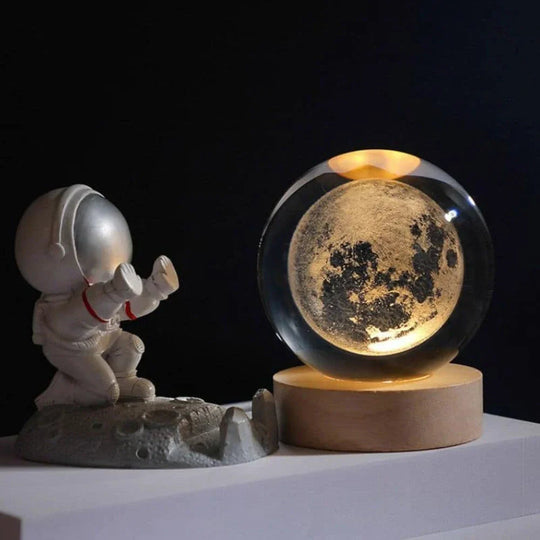 Dekorative Kristallkugel mit 3D-Engravur für stimmungsvolles Licht 3