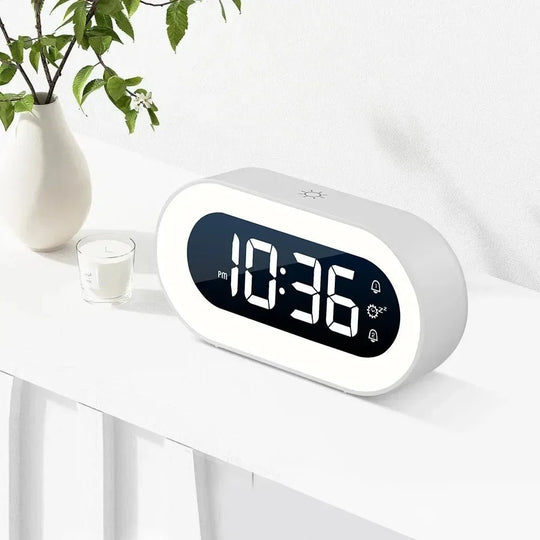 Digitaler Wecker mit Dimmfunktion und Nachtlicht für Schlafzimmer 2