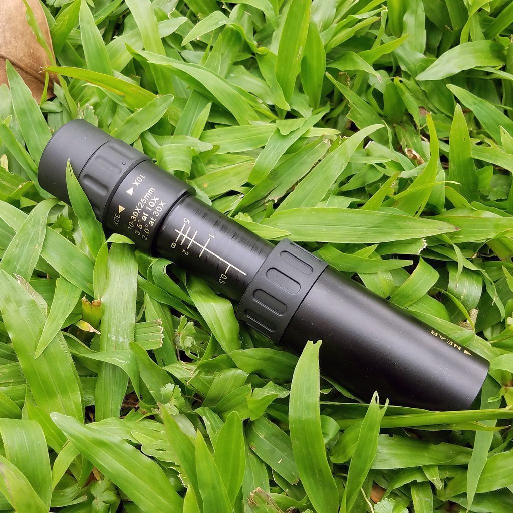 Fernglas mit Zoomfunktion 10-30x für Outdoor-Aktivitäten 2