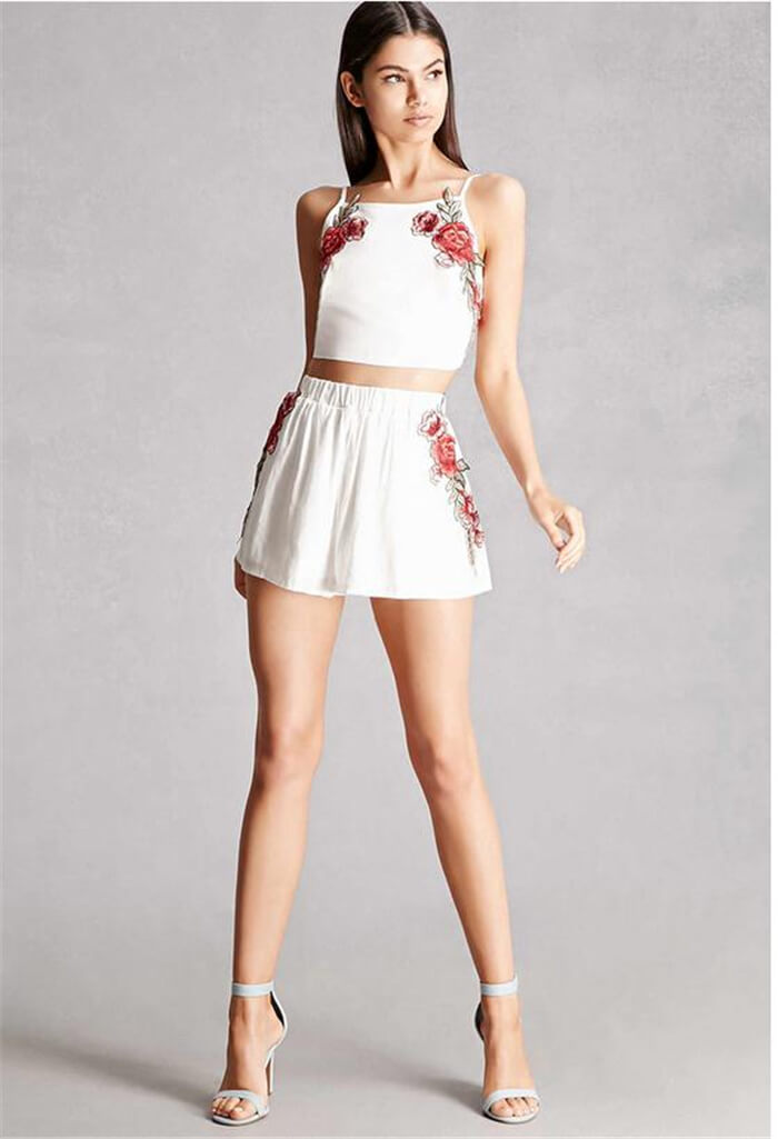 Floral Besticktes Crop Top Und Shorts Set