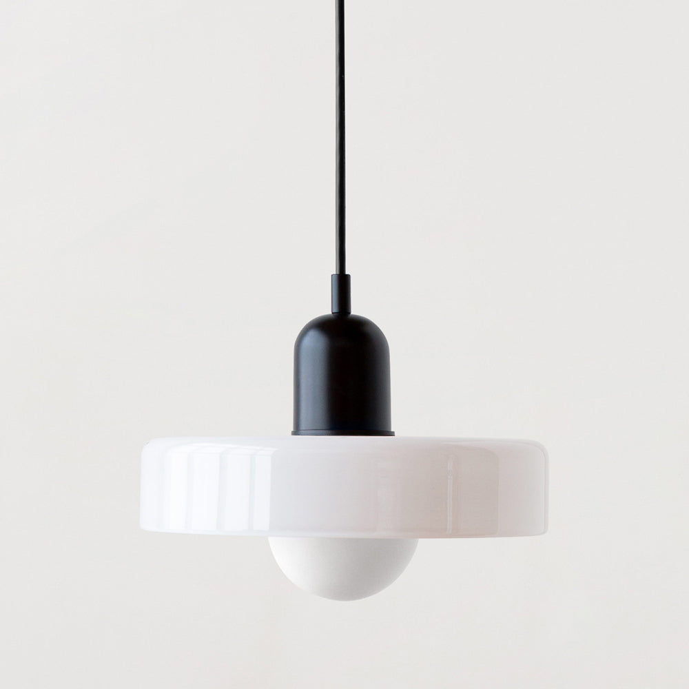 Hängelampe aus buntem Glas im modernen Design 24