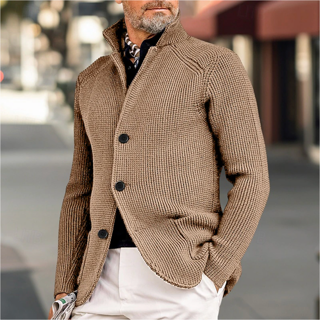 Herren Strickjacke mit hohem Kragen und Knopfleiste 1