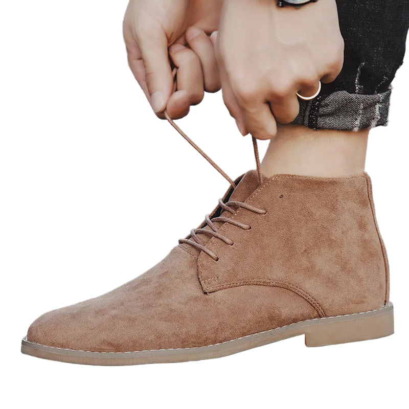 Herrenstiefel aus Leder im zeitlosen Stil 1