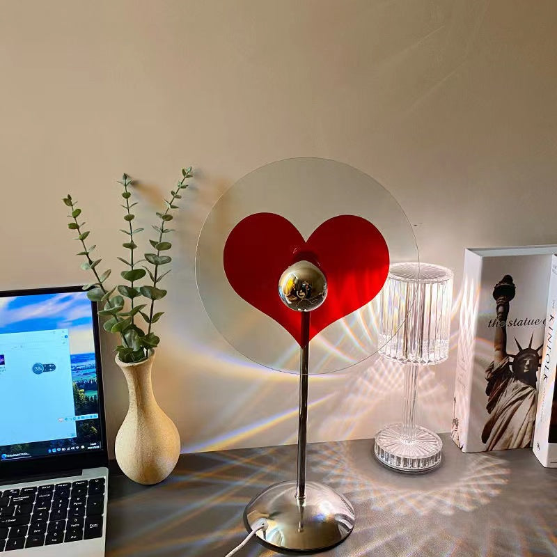 Herzförmige LED Tischlampe für romantische Stimmung 7