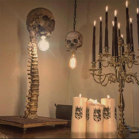 Horror Lampe Totenkopf mit Wirbelsäule 0
