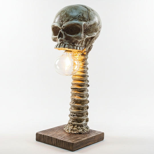 Horror Lampe Totenkopf mit Wirbelsäule 6