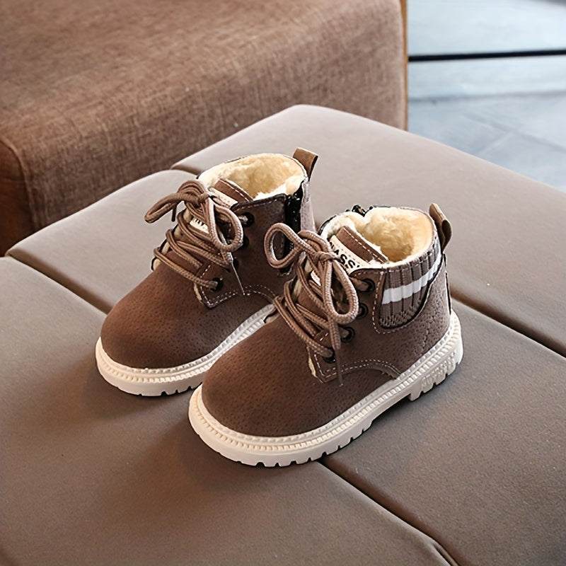 Jungen Outdoor-Enkellaarzen mit Fleecefutter und robuster Sohle 3