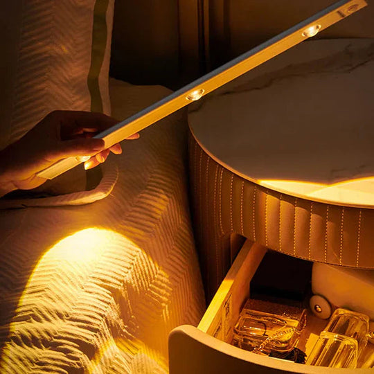 Kabellose LED-Leuchte mit Bewegungssensor und Dimmfunktion 2