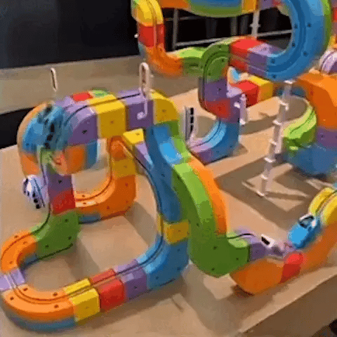 Kinder 3D Eisenbahnbausatz mit Wiederaufladbarer Lokomotive Modularer Bausatz für Kreatives Spielen 2