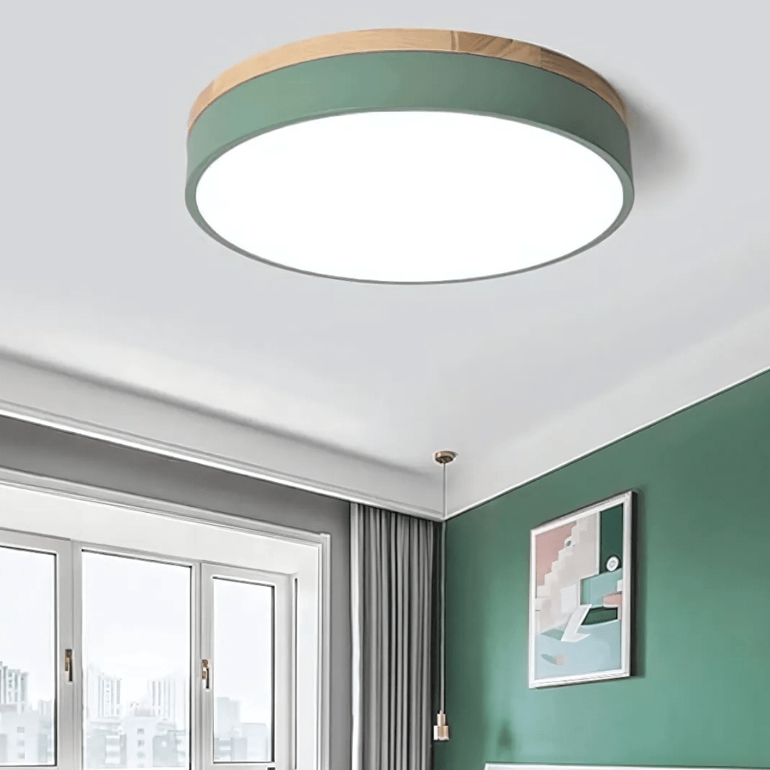 LED-Deckenleuchte mit natürlicher Holzmaserung und grünem Akzent 2
