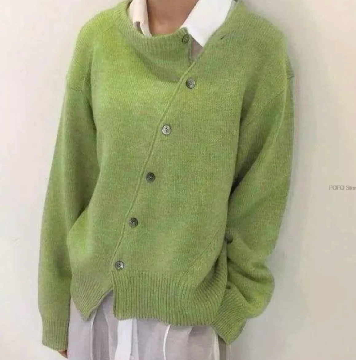 Variant image for Damen Strickjacke Lang Kaschmir mit Diagonalem Knopfverschluss-15
