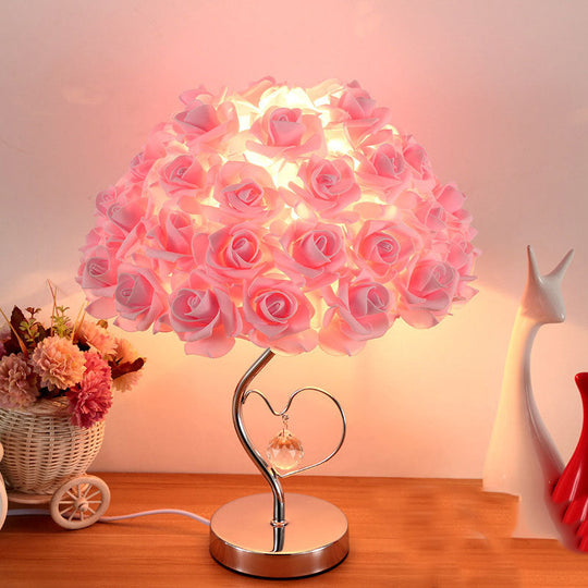 Moderne Tischlampe mit Rosen-Design für Nachttisch oder Esstisch 6
