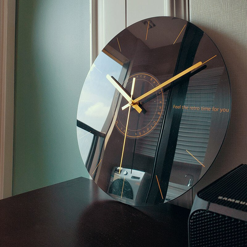 Moderne Wanduhr Kunstvoll für Kreative Wohnräume 0