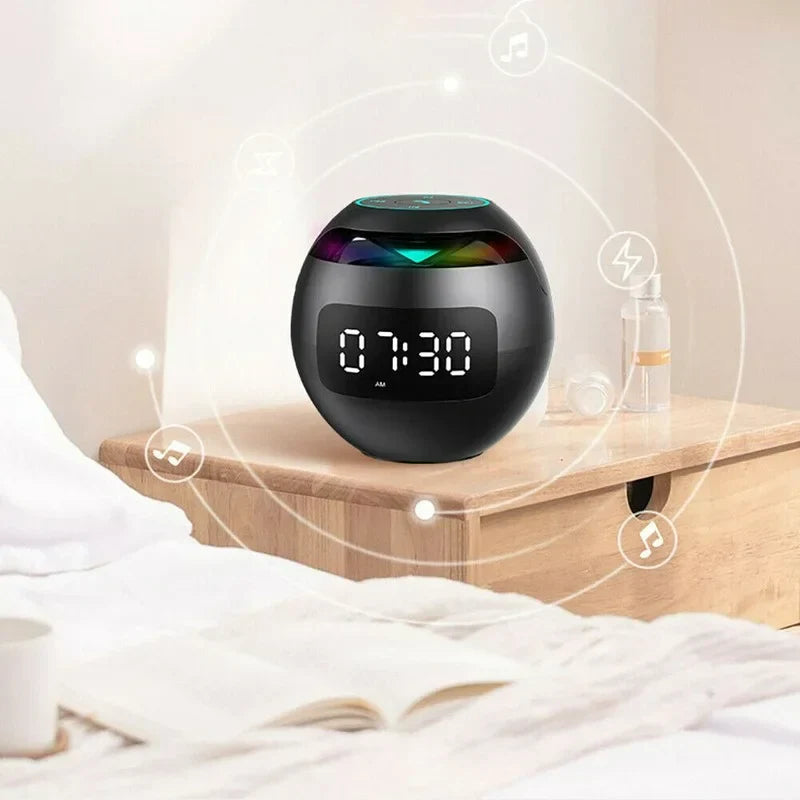 Multifunktionale Weckeruhr mit Bluetooth Lautsprecher und Nachtlicht 4