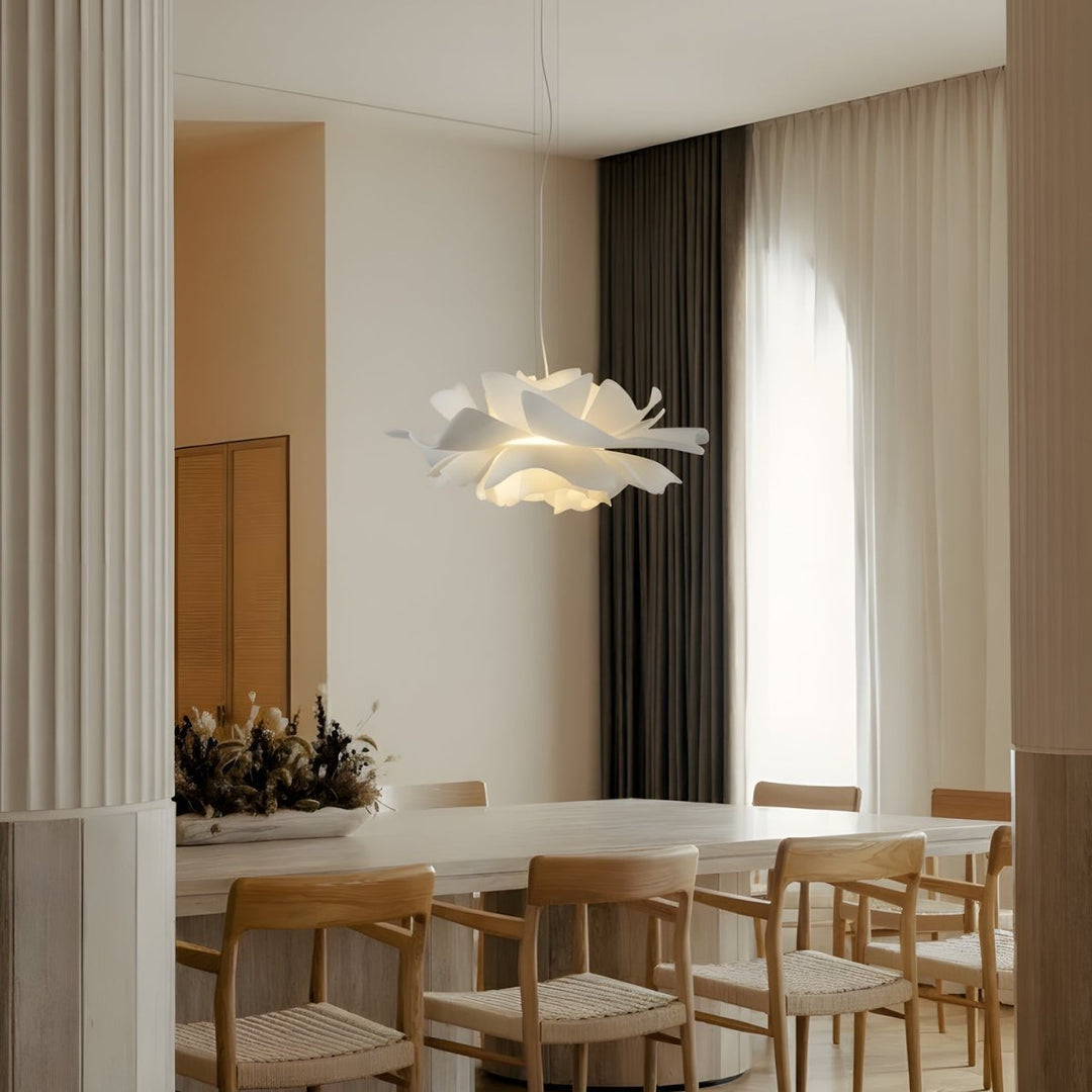 Pendelleuchte für Esszimmer und Wohnzimmer im Lotusdesign 1