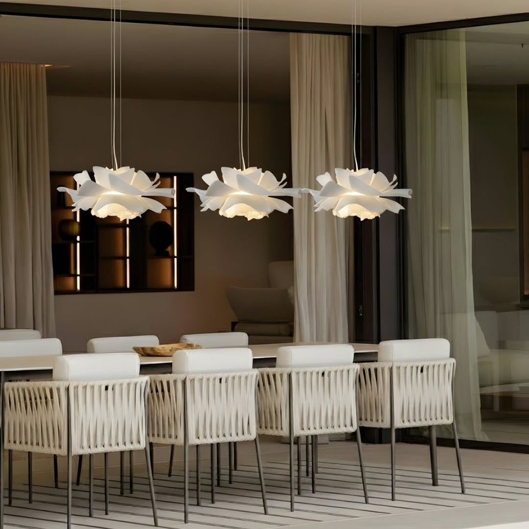 Pendelleuchte für Esszimmer und Wohnzimmer im Lotusdesign 2