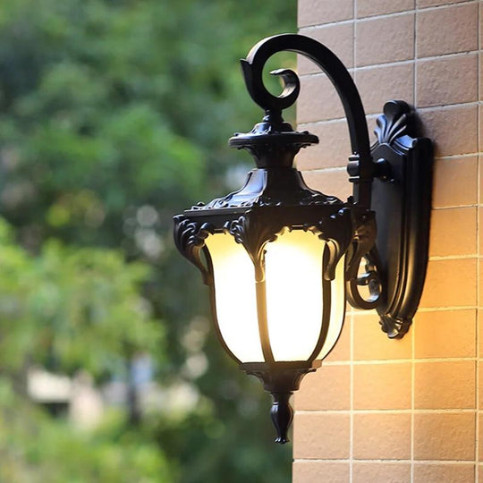 Retro Außenlampe Wand für Terrasse und Balkon mit gemütlicher Lichtatmosphäre 1