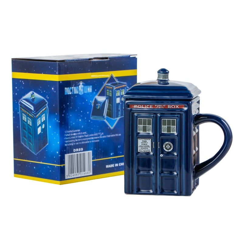 Tasse im Polizeibox-Design mit Löffel für Sci-Fi-Fans 2