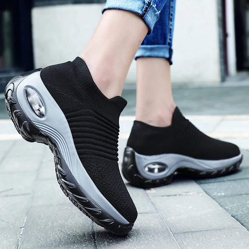 Therapeutische Damen-Sneaker mit Plateau, Schwarz, Weiß, Rot 2