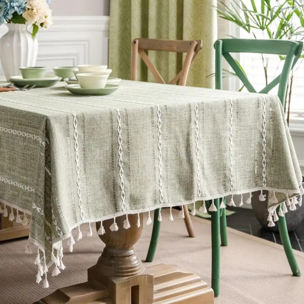 Tischdecke für den Esstisch im zeitlosen Stil 1