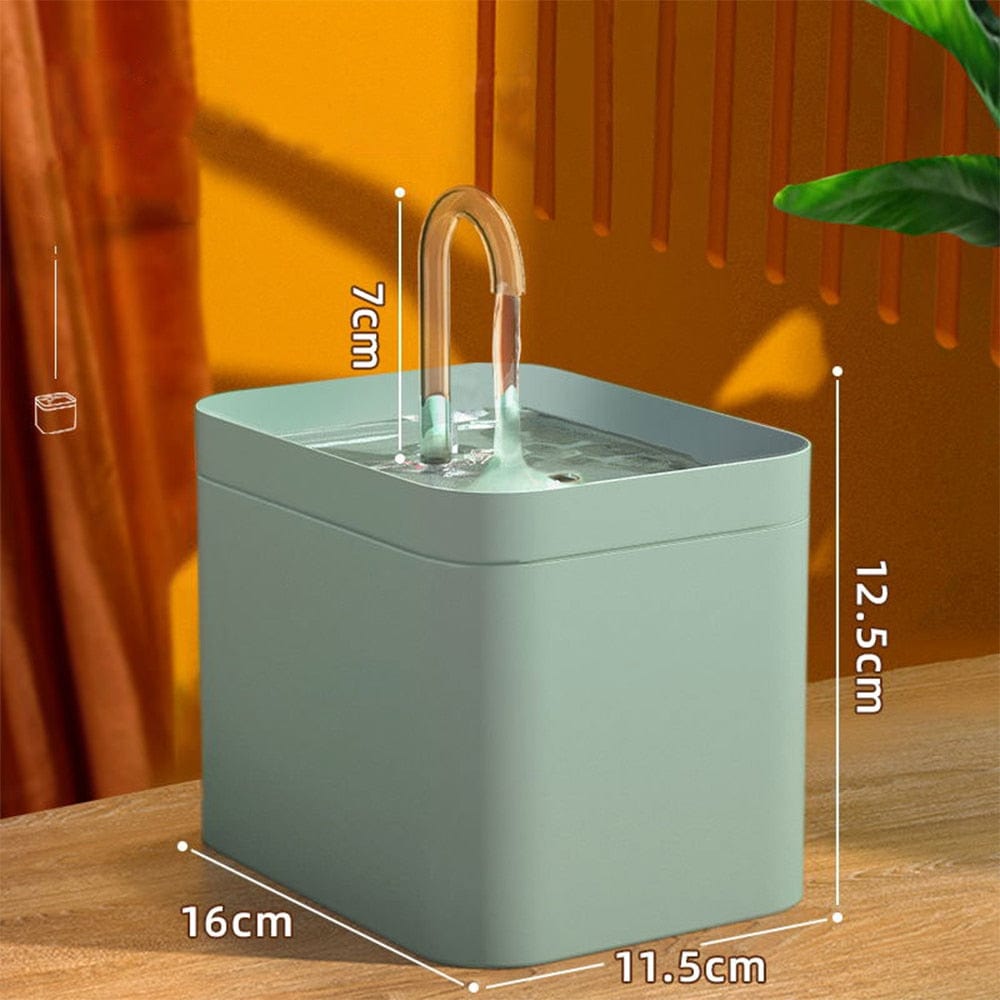 Trinkbrunnen für Katzen mit Wasserumwälzsystem und integriertem Filter 4