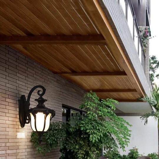 Vintage Außenlampe für Terrassen und Balkone 2