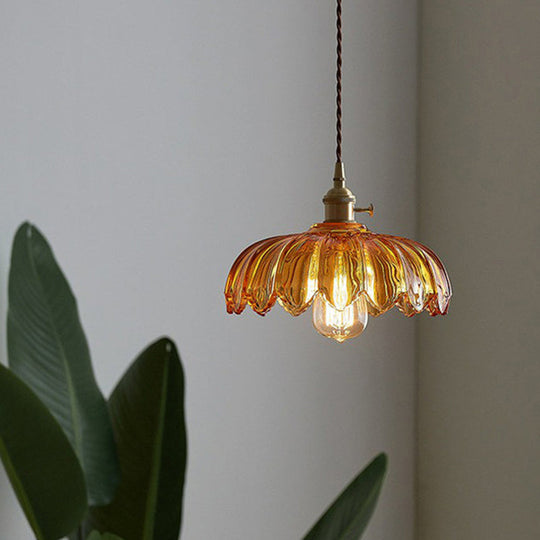 Vintage Pendelleuchte mit Blumenmuster für stilvolle Innenräume 4