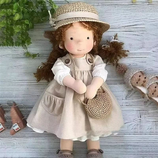 Waldorfpuppe mit Zubehör für Kinder 4