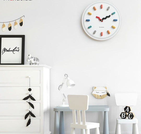 Wanduhr im nordischen Design mit 3D-Effekt 3