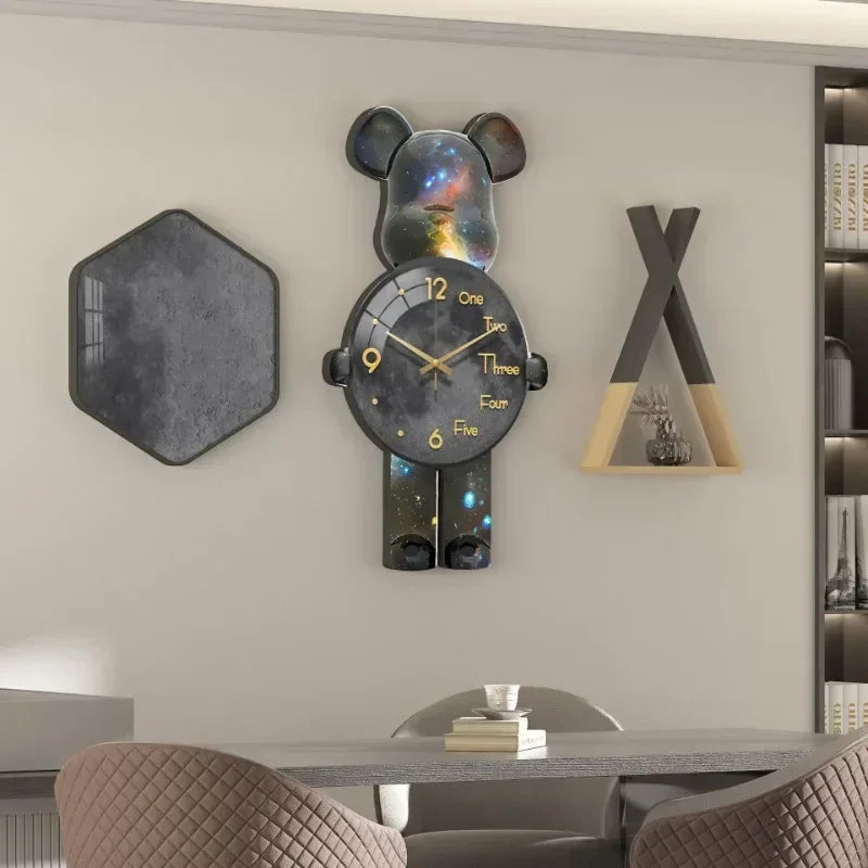 Wanduhr mit Bärenmotiv und LED-Beleuchtung für Kinderzimmer 5