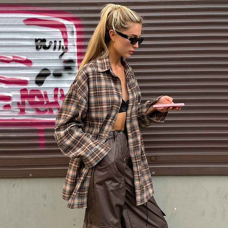 Vintage karierte Damenbluse mit langen Ärmeln