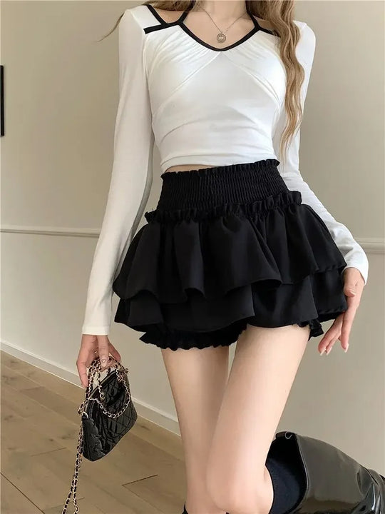 Lolita-Rock mit Rüschen und hoher Taille