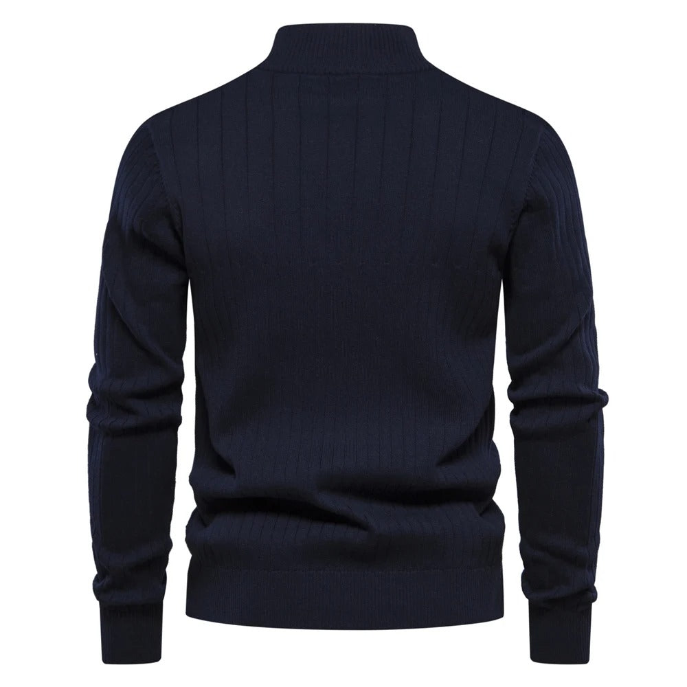 Herren-Strickpullover mit hohem Kragen