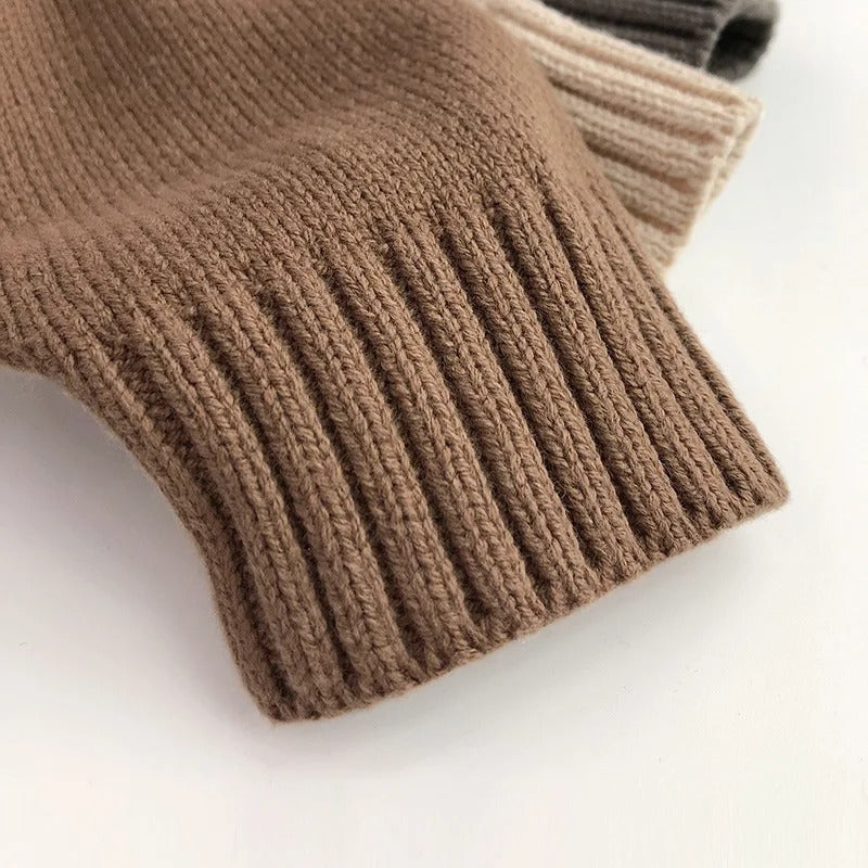 Strickpullover mit Kapuze und Fronttasche für Kinder