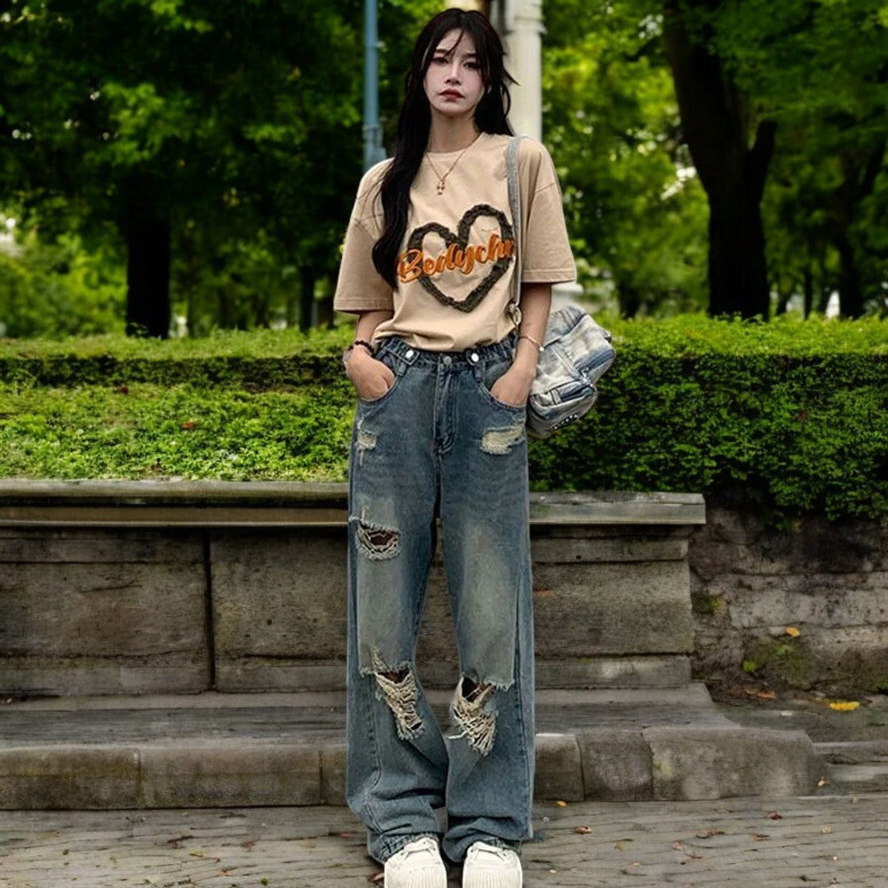 Zerrissene Damenjeans mit hoher Taille