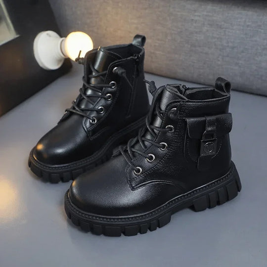 Kurze Lederstiefel für Kinder