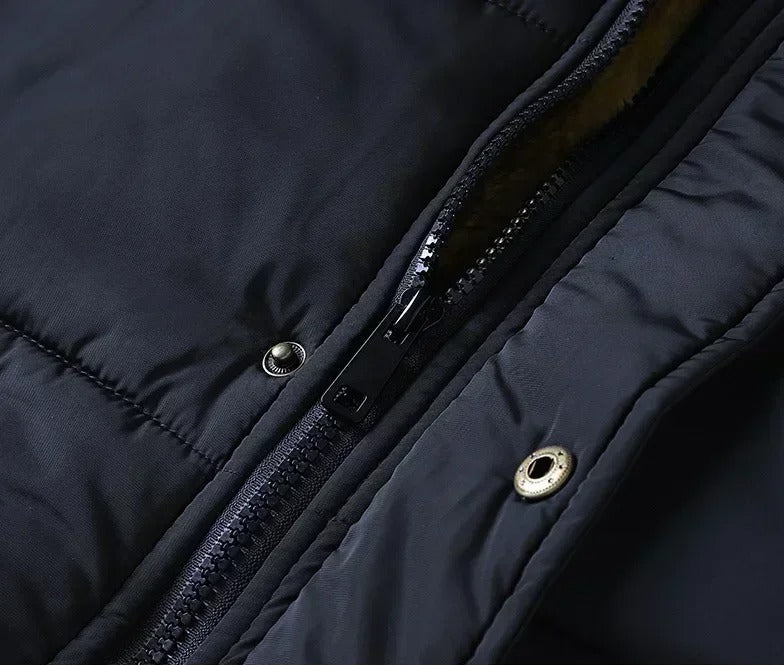 Herrenjacke mit fleecegefüttertem Pelzkragen