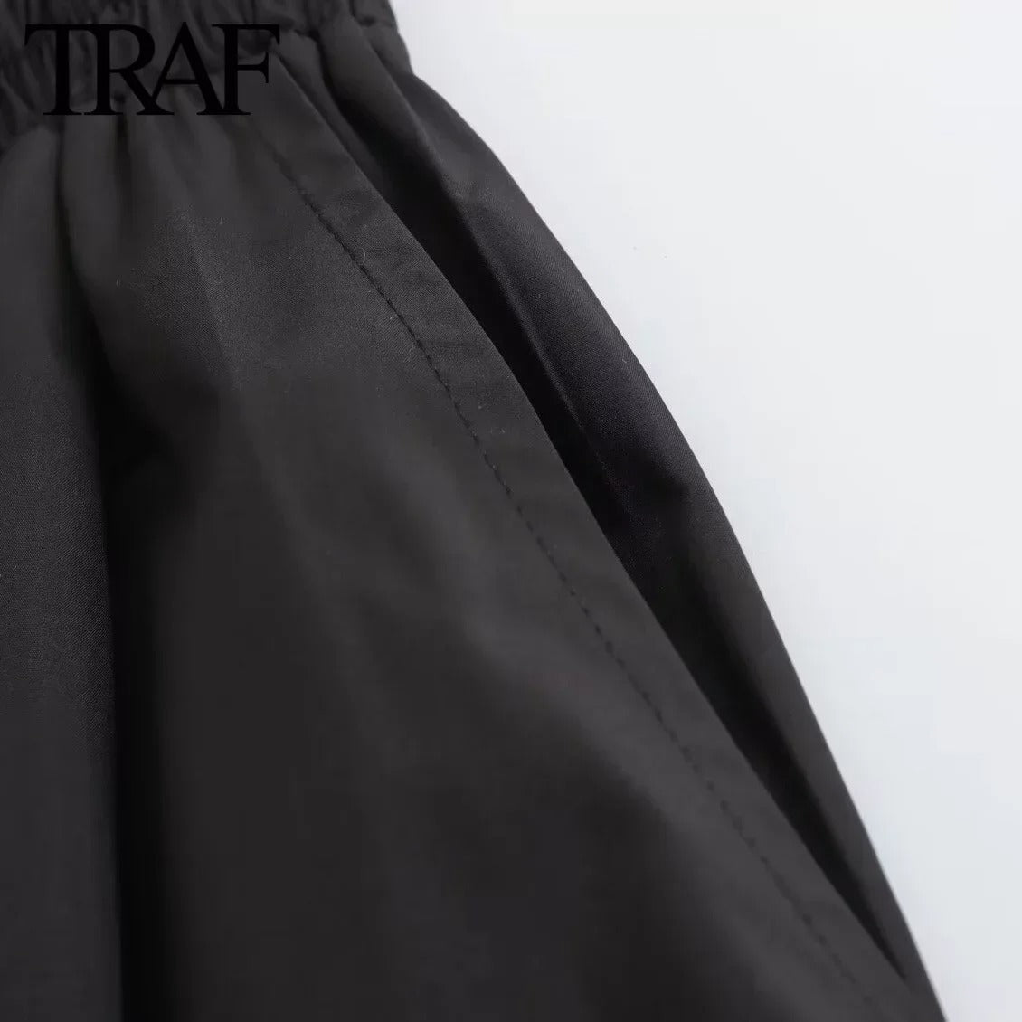 Weit geschlitzter A-Linienrock für Damen