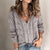 Variant image for Damen Strickjacke mit Lochmuster und tiefem V-Ausschnitt aus Baumwolle-1