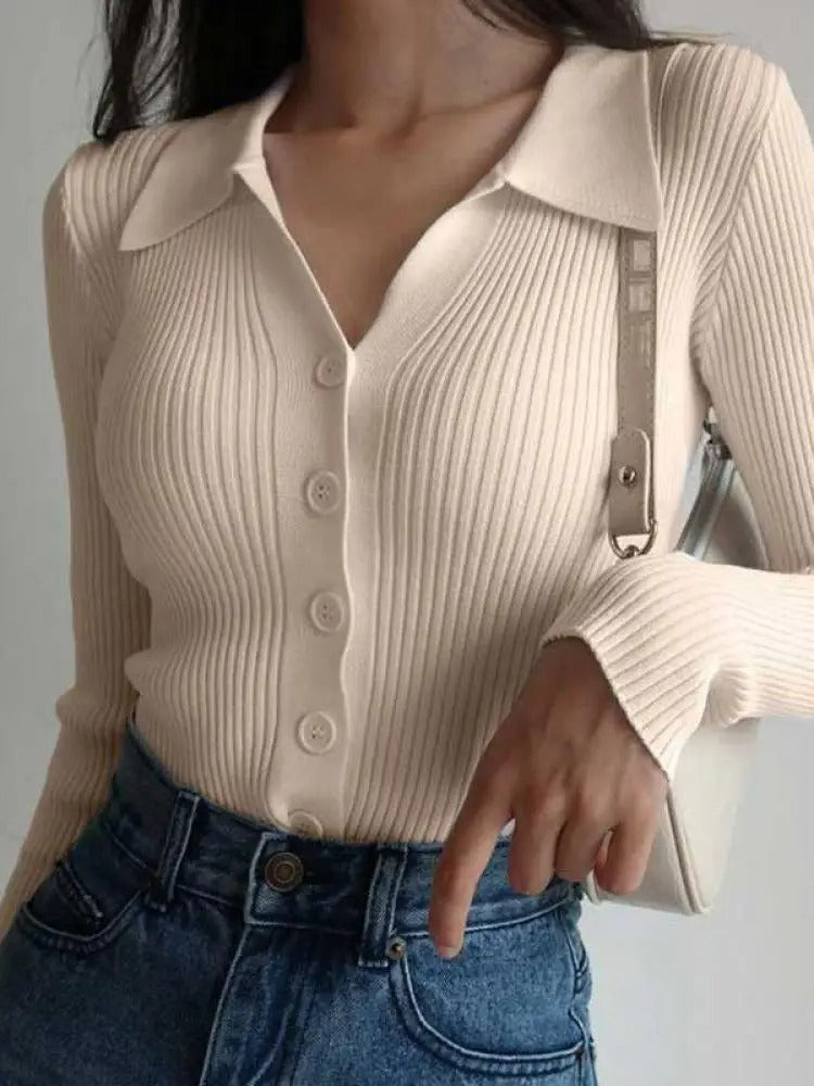 Schmal geschnittene Strickjacke mit V-Ausschnitt für Damen
