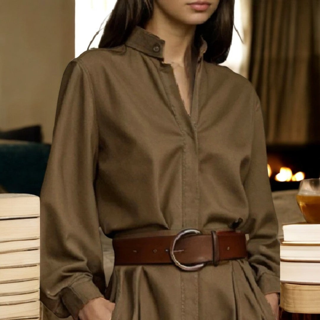 Damenbluse mit Knöpfen und Puffärmeln